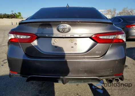 2019 Toyota Camry L z USA, uszkodzony, nr VIN 4T1B11HK2KU728377